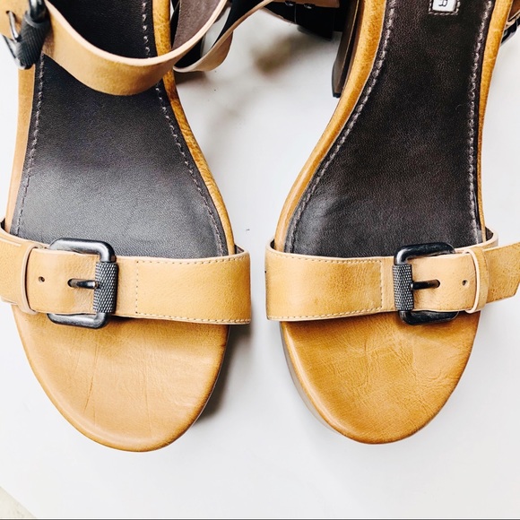 VERA WANG LAVENDER wooden platform leather heels - Picture 7 of 10